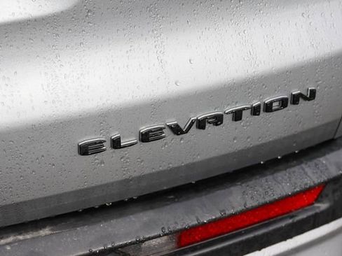 Used 2025 GMC Acadia Elevation FWD image 32