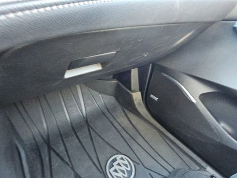 Used 2021 Buick Enclave Essence w/ Sport Touring Edition image 33