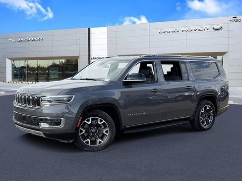 Used 2024 Jeep Wagoneer L Series III w/ Flexible Seating Group AWD/4WD image 1