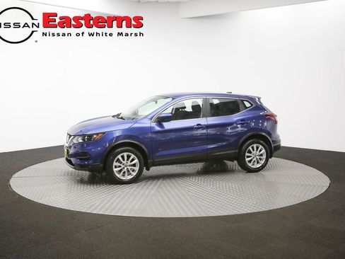 Used 2022 Nissan Rogue Sport S image 89