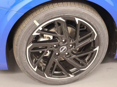 New 2026 Nissan Sentra SR w/ SR Premium Package FWD image 8
