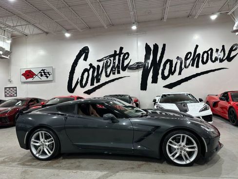 Used 2019 Chevrolet Corvette Stingray Coupe w/ 2LT Preferred Equipment Group RWD image 9