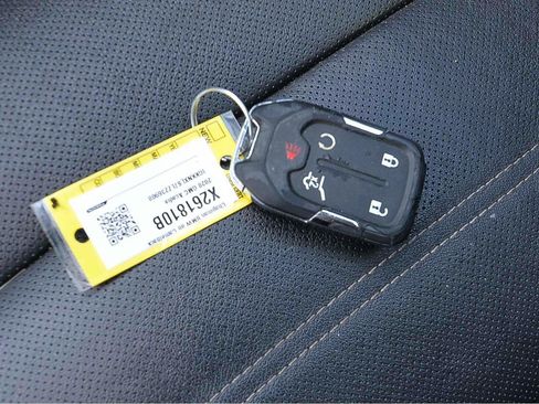 Used 2020 GMC Acadia Denali w/ Technology Package image 16