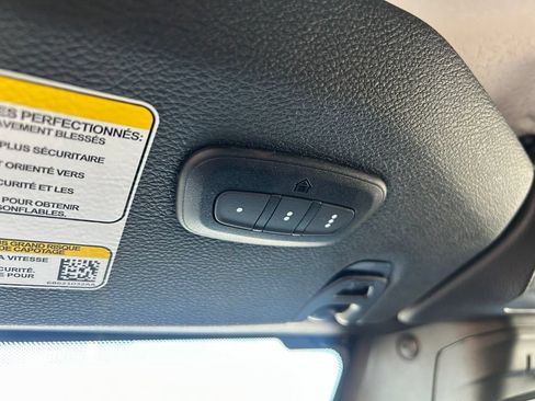 Used 2025 Jeep Wrangler Unlimited Rubicon 4xe w/ Convenience Group AWD/4WD image 25