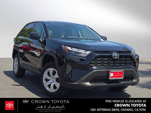 Used 2025 Toyota RAV4 LE FWD image 1