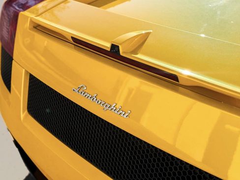 Used 2008 Lamborghini Gallardo image 22