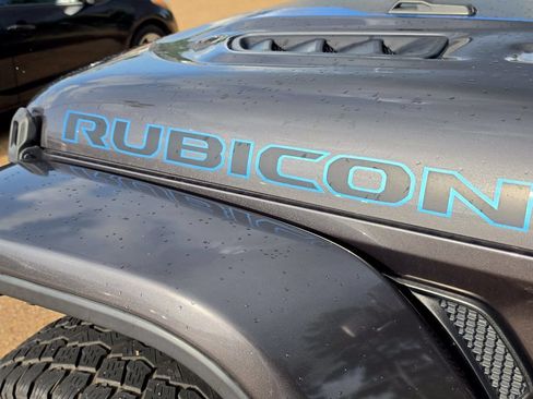 Used 2022 Jeep Wrangler Unlimited Rubicon 4xe AWD/4WD image 6