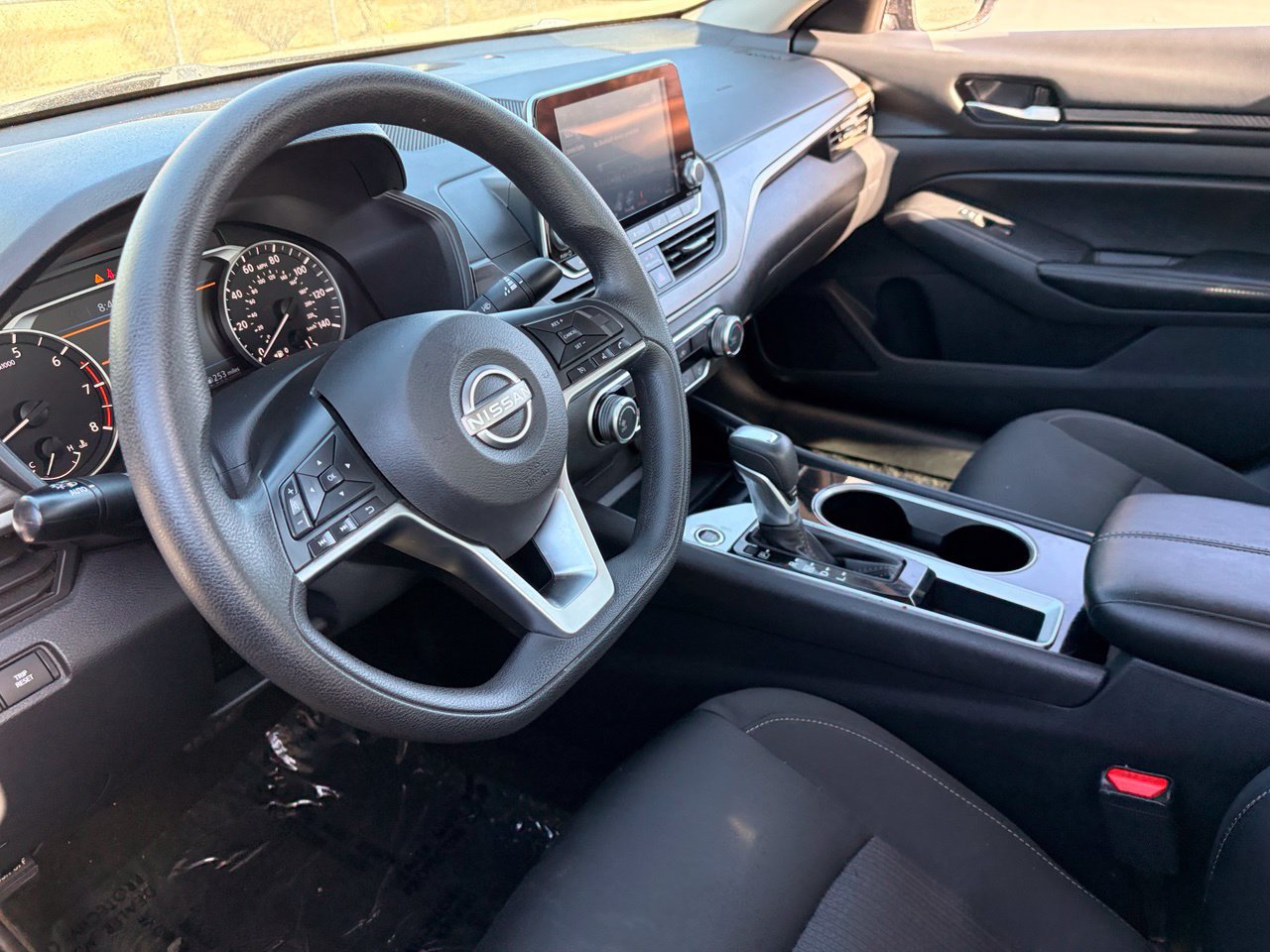 Certified 2024 Nissan Altima 2.5 SV FWD image 18