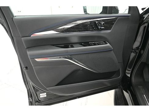 New 2026 Cadillac Escalade IQL Luxury image 22