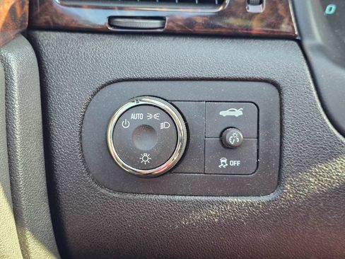 Used 2013 Chevrolet Impala LT FWD image 25
