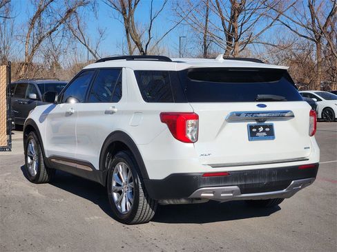 Used 2020 Ford Explorer XLT w/ Equipment Group 202A image 4