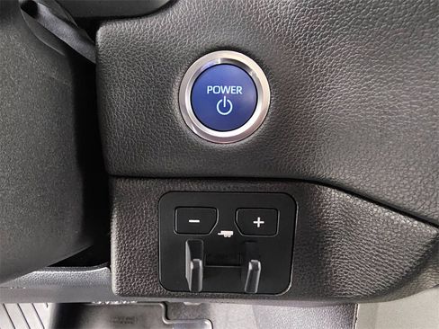 Used 2024 Toyota Tundra Limited image 27