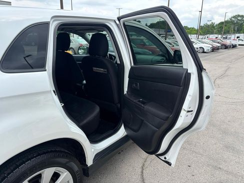 Used 2014 Mitsubishi Outlander Sport ES AWD/4WD image 11