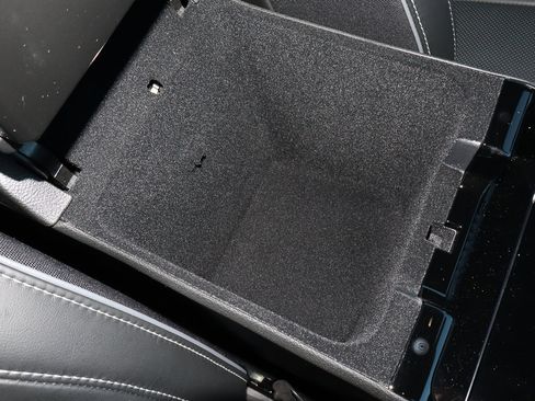 New 2025 Jeep Grand Cherokee Overland w/ Luxury Tech Group IV image 29