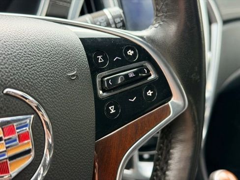 Used 2013 Cadillac SRX Luxury w/ Driver Awareness Package AWD/4WD image 9
