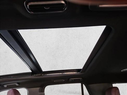 Used 2023 Ford Expedition Limited image 20