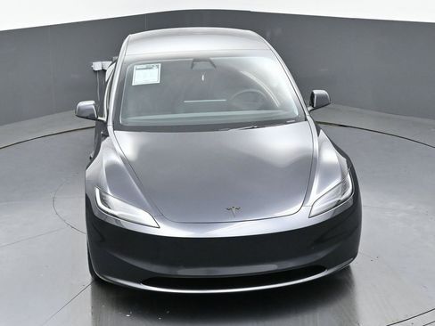 Used 2025 Tesla Model 3 Long Range image 43