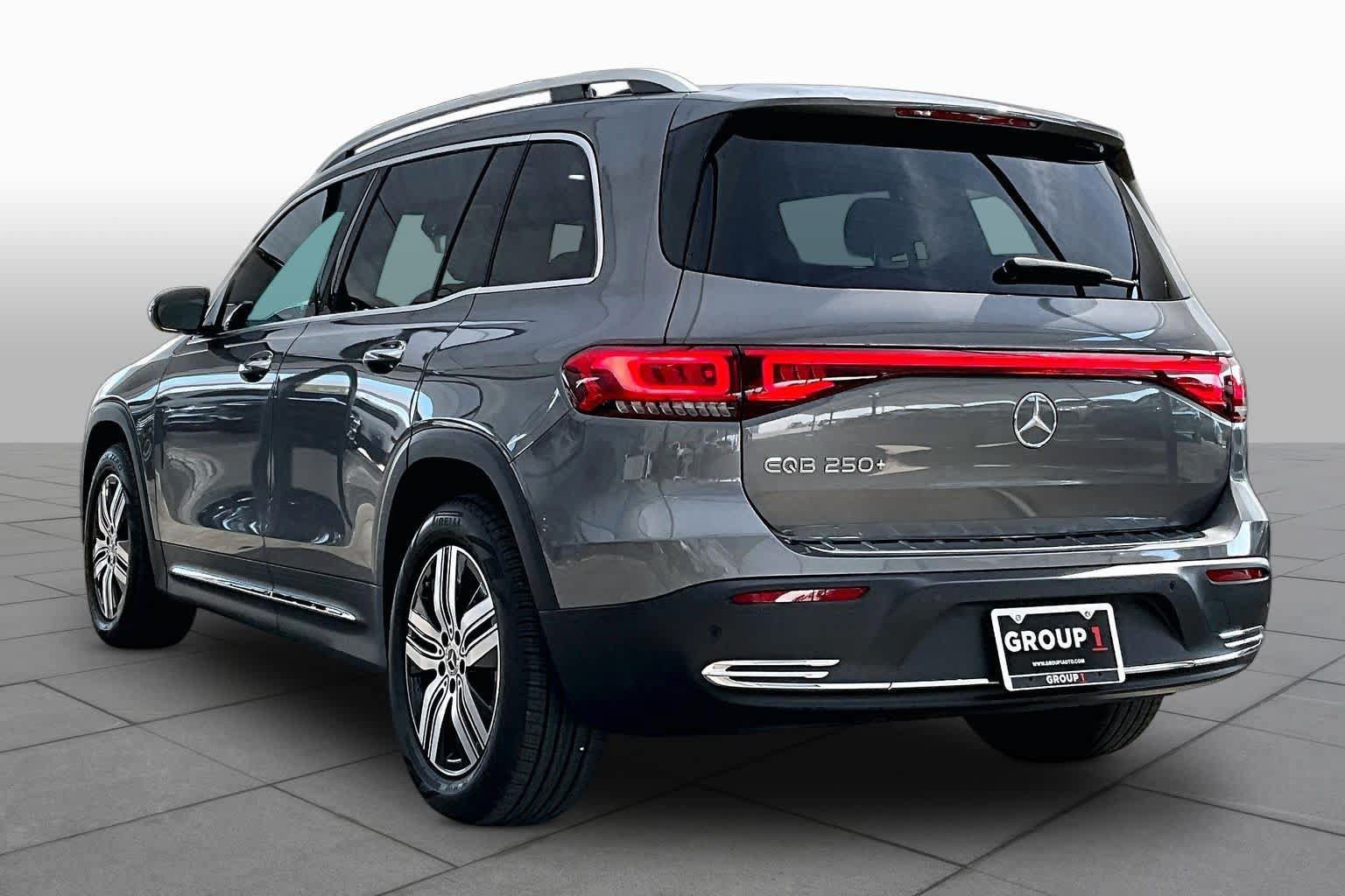 Used 2023 Mercedes-Benz EQB 250+ image 11