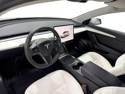 Certified 2022 Tesla Model 3 Long Range AWD/4WD image 9