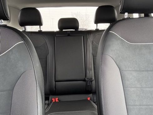 Used 2023 Volkswagen Taos SE image 38