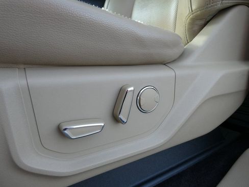 Used 2017 Ford F150 Lariat image 25