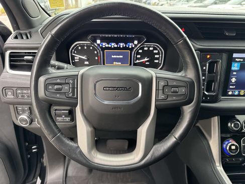 Used 2021 GMC Yukon XL Denali w/ Denali Ultimate Package image 30