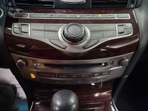 Used 2016 INFINITI Q70 3.7 AWD/4WD image 20