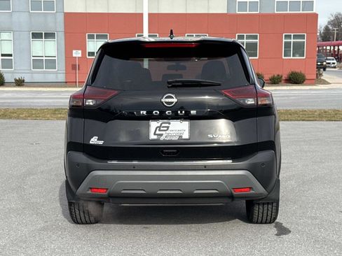 Used 2023 Nissan Rogue SV image 25