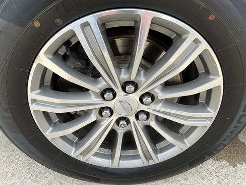 Used 2019 Cadillac XT5 Luxury AWD/4WD image 8