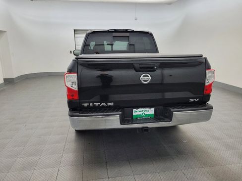 Used 2017 Nissan Titan SV RWD image 6