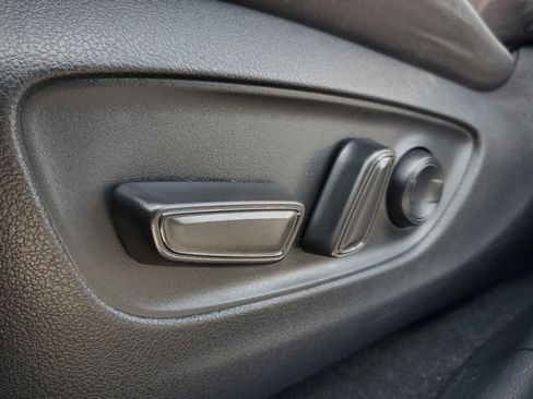 Certified 2025 Toyota RAV4 XLE AWD/4WD image 17