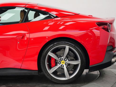 Used 2019 Ferrari Portofino image 49