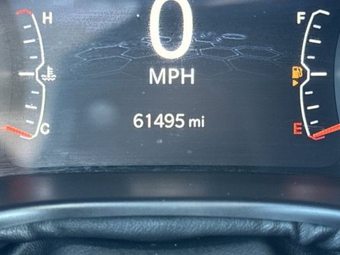 Used 2024 Jeep Compass Latitude w/ Altitude Special Edition AWD/4WD image 17