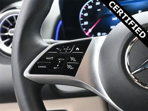 New 2025 Mercedes-Benz GLB 250 image 28