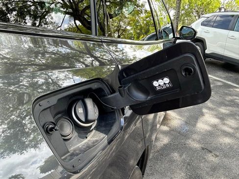 Used 2025 BMW X3 xDrive30i w/ Premium Package AWD/4WD image 43