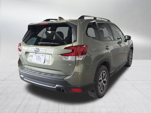 Certified 2021 Subaru Forester Premium image 7