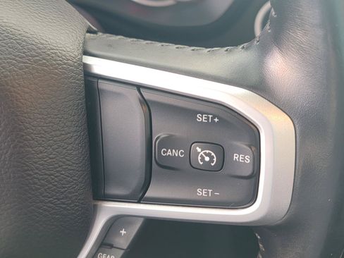 Used 2021 RAM 1500 Big Horn AWD/4WD image 18