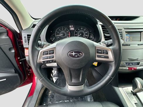 Used 2012 Subaru Outback 2.5i Limited w/ Moonroof Pkg AWD/4WD image 10