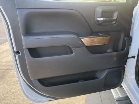 Used 2016 Chevrolet Silverado 3500 LTZ RWD image 27