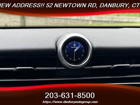 Used 2023 Maserati Grecale Modena AWD/4WD image 31