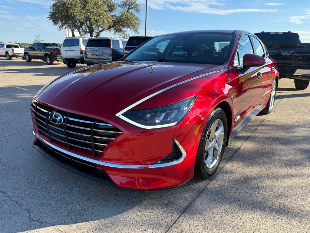Used 2021 Hyundai Sonata SE w/ Winter Weather Package FWD image 3