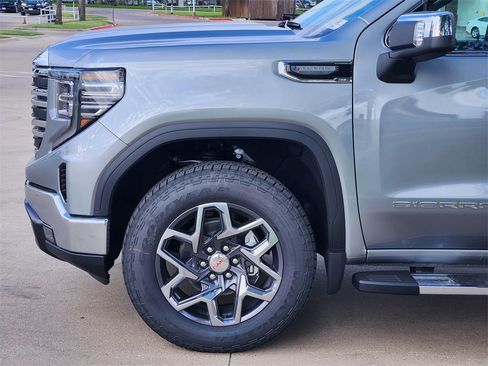 New 2026 GMC Sierra 1500 SLT image 6
