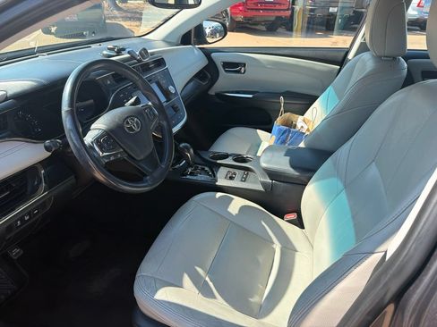 Used 2016 Toyota Avalon Touring FWD image 7
