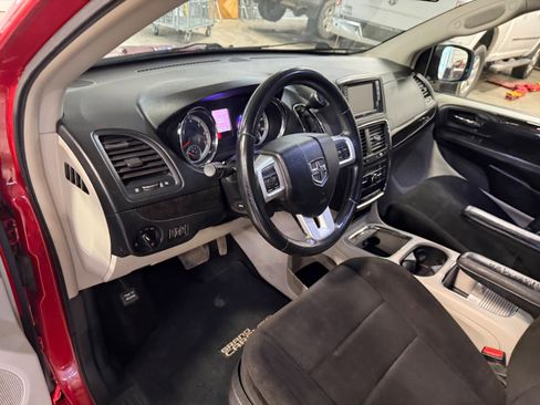 Used 2012 Dodge Grand Caravan Crew w/ Crew Value Pkg image 52