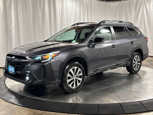 Used 2024 Subaru Outback Premium AWD/4WD image 1