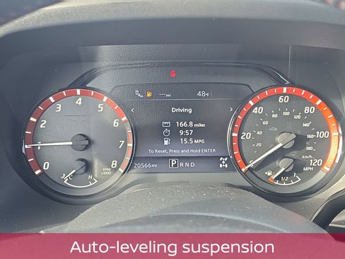 Used 2021 Nissan Titan PRO-4X w/ Pro-4x Convenience Package image 17