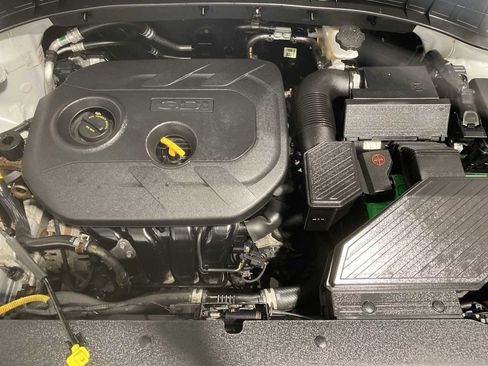 Used 2019 Hyundai Tucson SE image 9