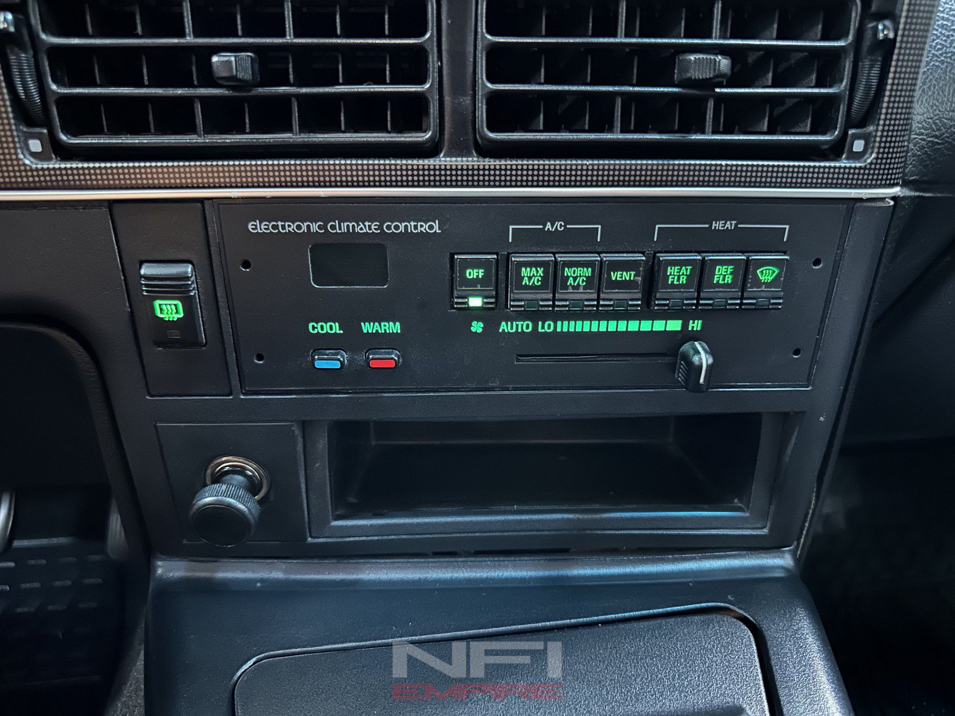 Used 1993 Ford Thunderbird Super RWD image 28