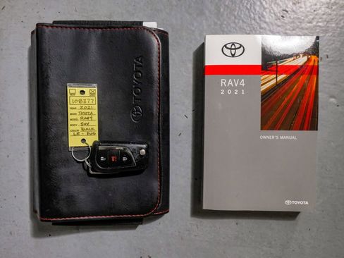 Used 2021 Toyota RAV4 LE FWD image 54