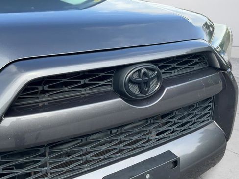 Used 2016 Toyota 4Runner SR5 AWD/4WD image 29